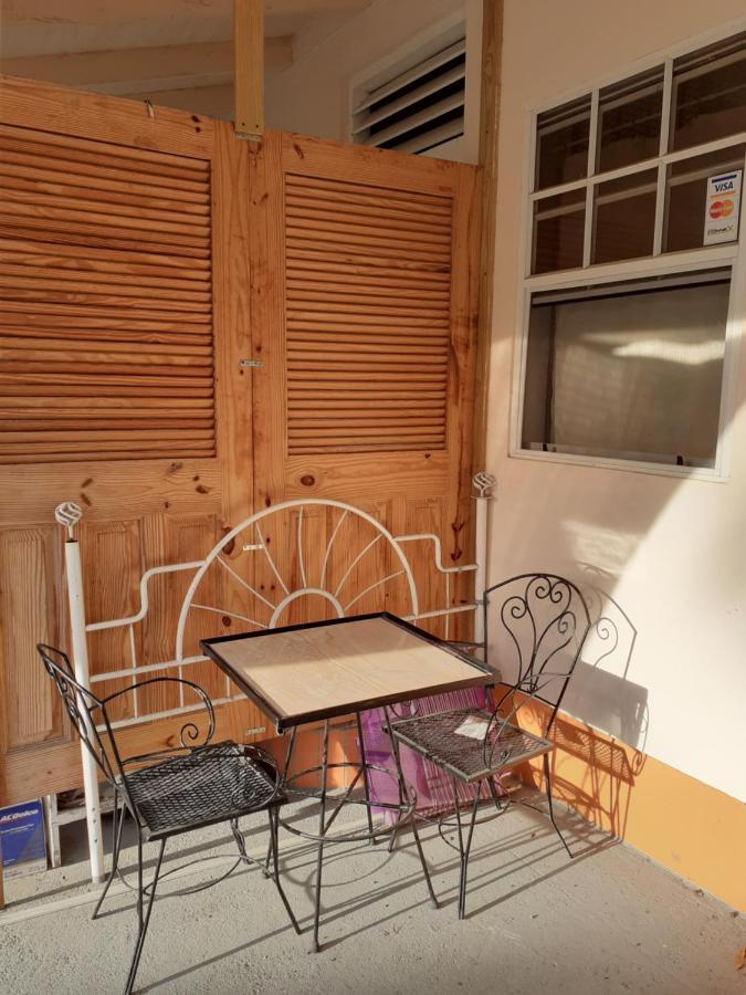 Cosy Corner Apartment St. George's ภายนอก รูปภาพ