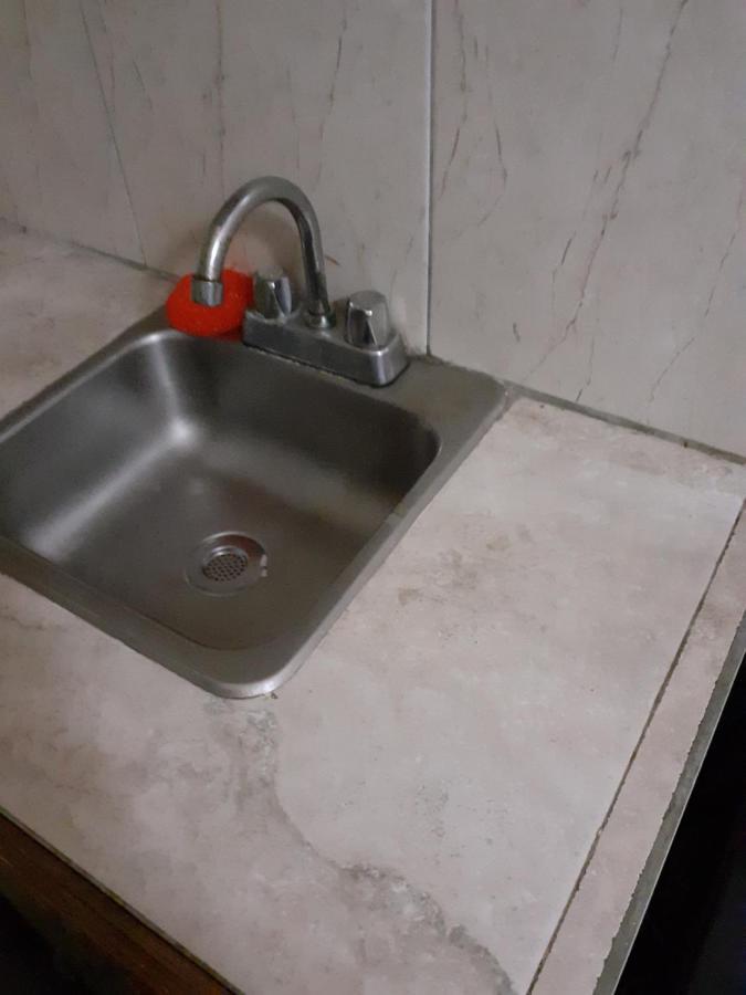 Cosy Corner Apartment St. George's ภายนอก รูปภาพ